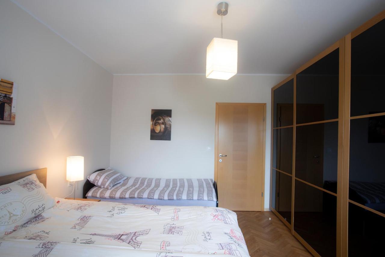 Apartment Rozalija Zirovnica Luaran gambar
